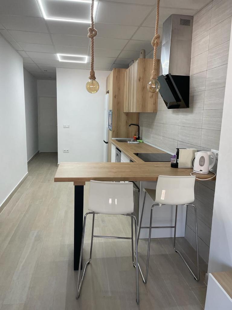 Planta Baja Moderna Y Nueva A Estrenar En El Centro Ciudad 2 Habitaciones Y 2 Banos Elx Buitenkant foto